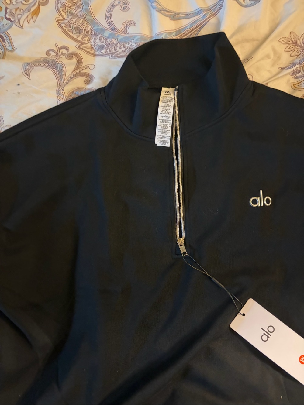 ALO Yoga Men’s Black Half-Zip Pullover Sweater